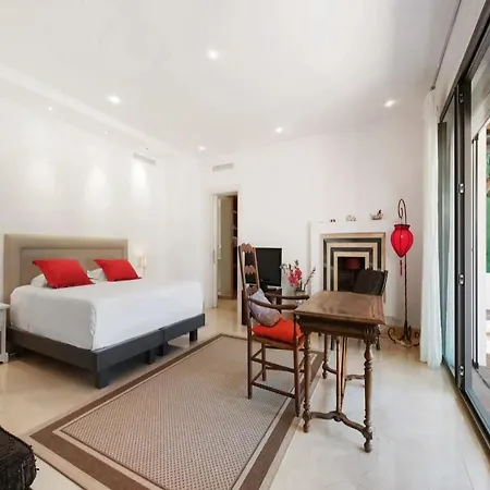 Semesterbostad Magnificent In With Private Pool